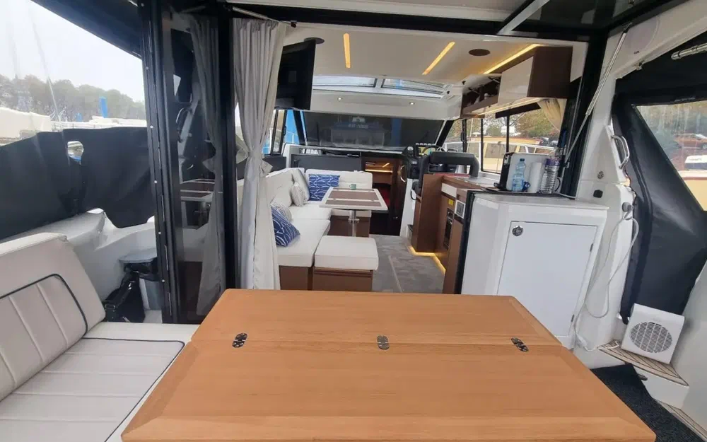 slider 4 Jeanneau NC 37