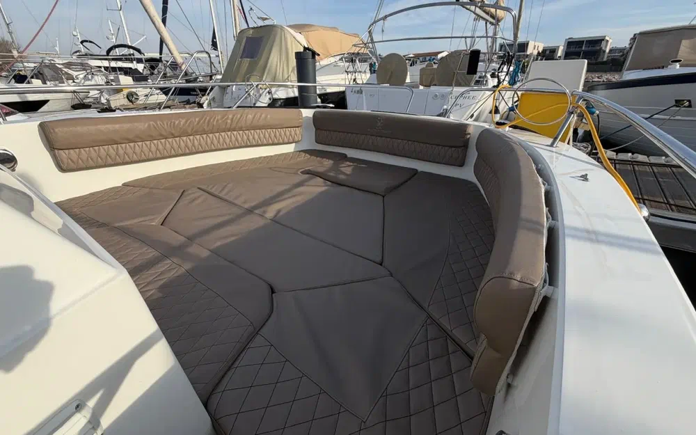 slider 13 Pacific Craft 750 Open