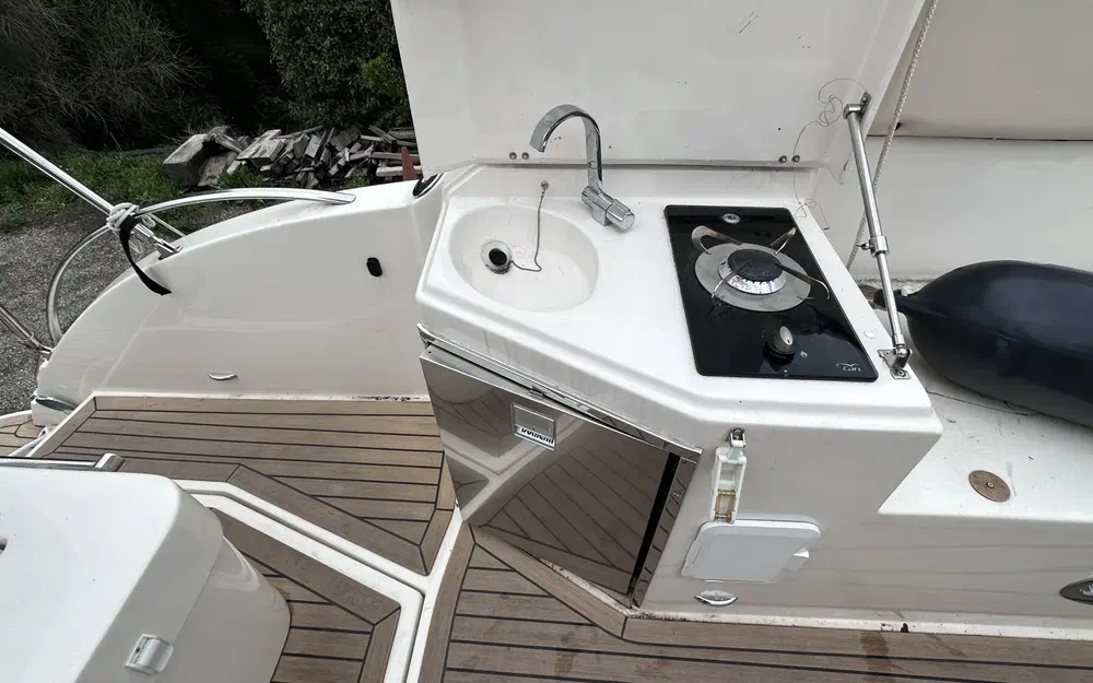 slider 7 Eolo 770 Cruiser