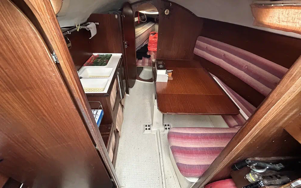 slider 9 Challenger Bravo