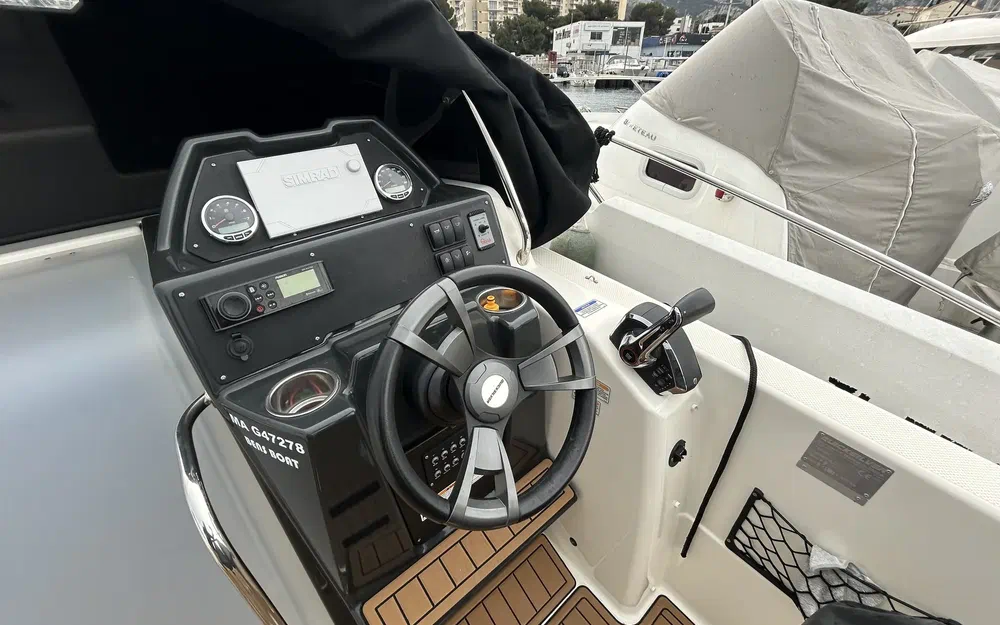 slider 7 Quicksilver Activ 755 Sundeck