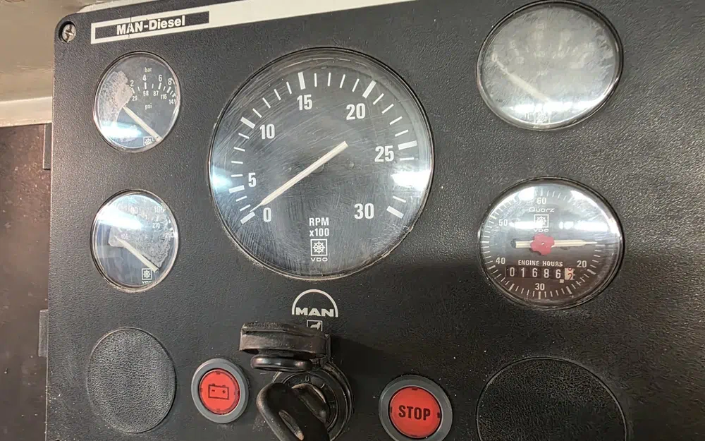 slider 42 Astondoa 68 GLX