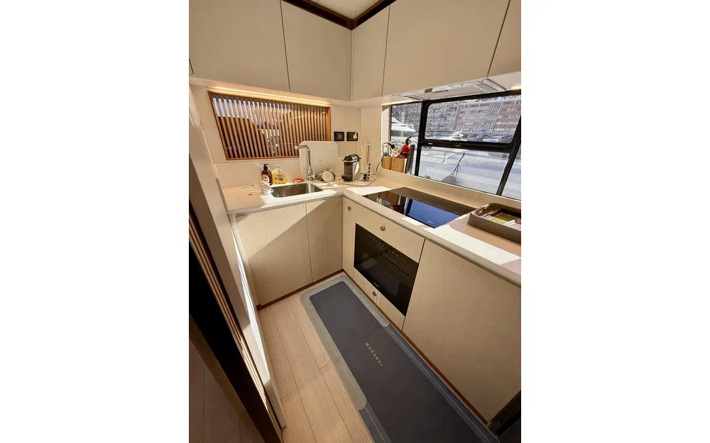 slider 19 Azimut Fly 68