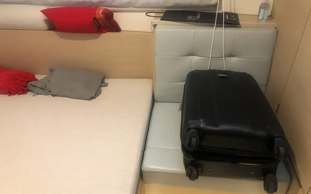 slider 14 Delphia 12 Fly