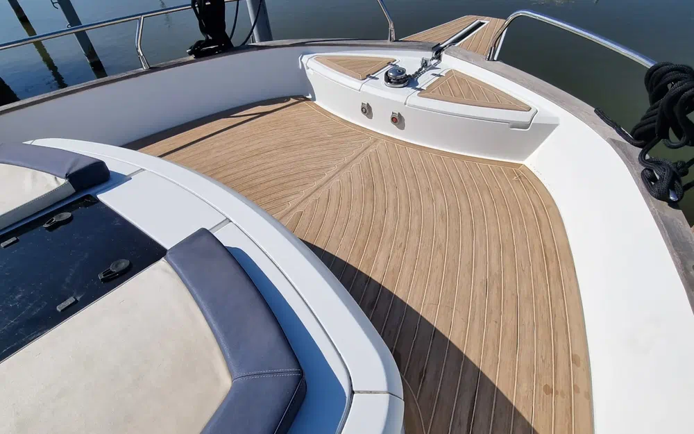 slider 7 Delphia 12 Fly