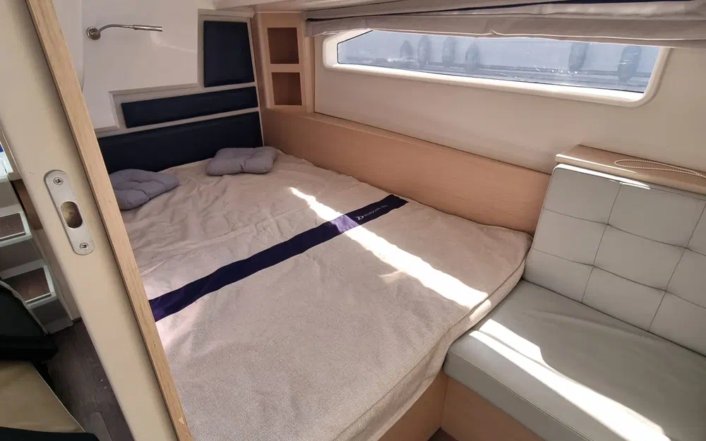 slider 32 Delphia 12 Fly