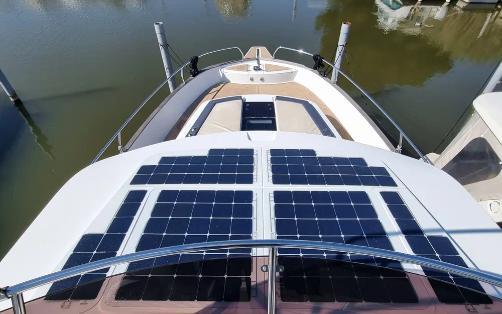 slider 15 Delphia 12 Fly