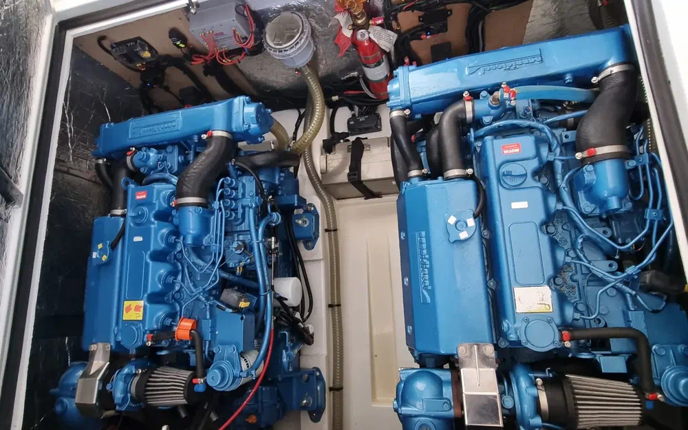 slider 38 Delphia 12 Fly