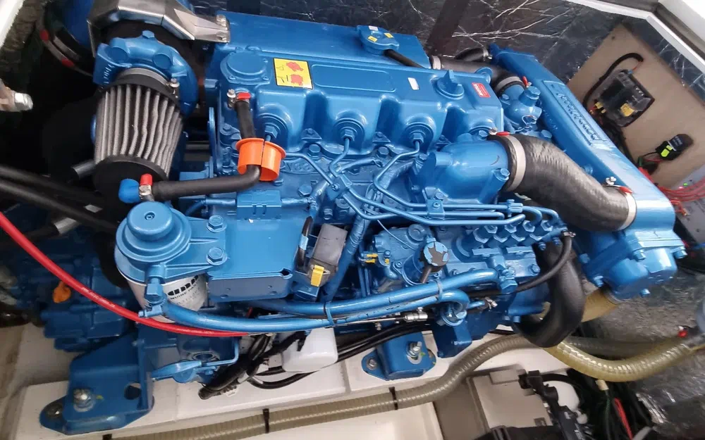 slider 37 Delphia 12 Fly