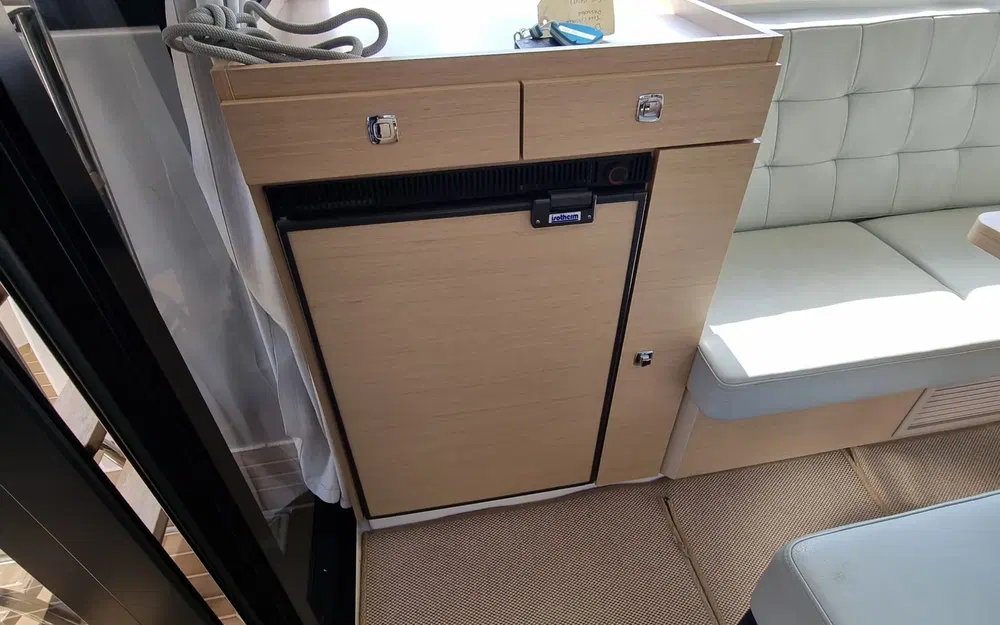 slider 21 Delphia 12 Fly