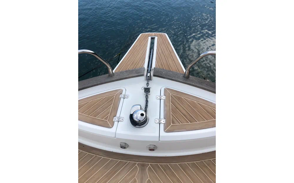 slider 5 Delphia 12 Fly