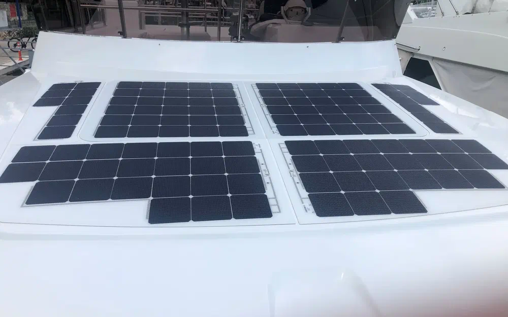 slider 6 Delphia 12 Fly