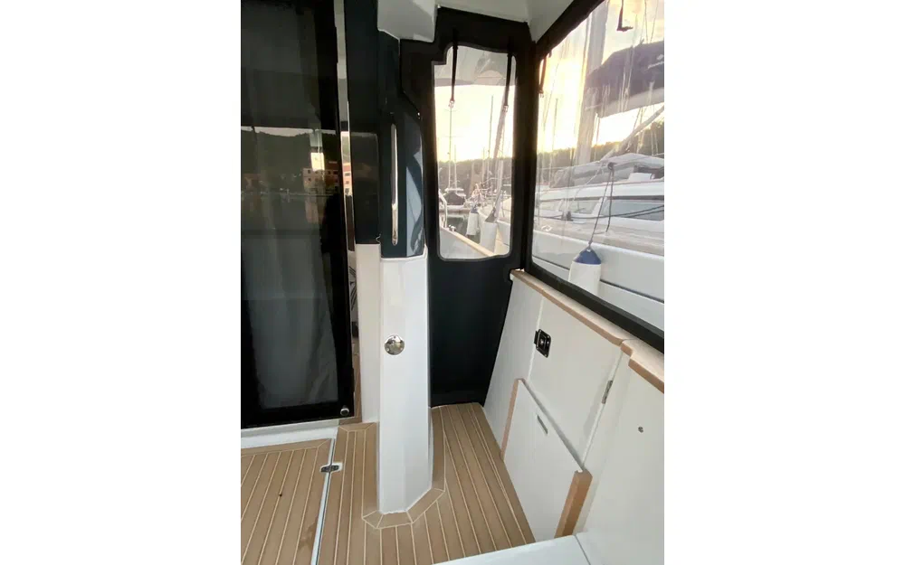 slider 7 Delphia 12 Fly