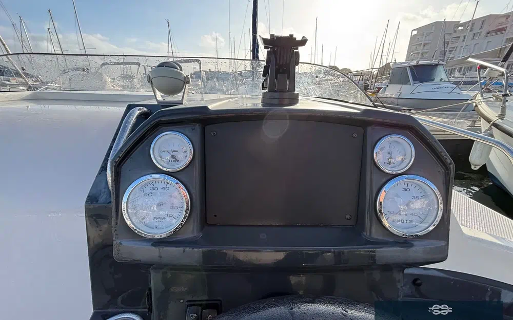 slider 20 Quicksilver Activ 555 Cabin