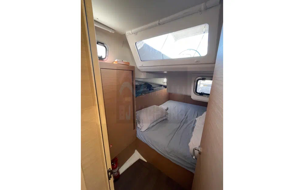 slider 12 Jeanneau Sun Odyssey 440