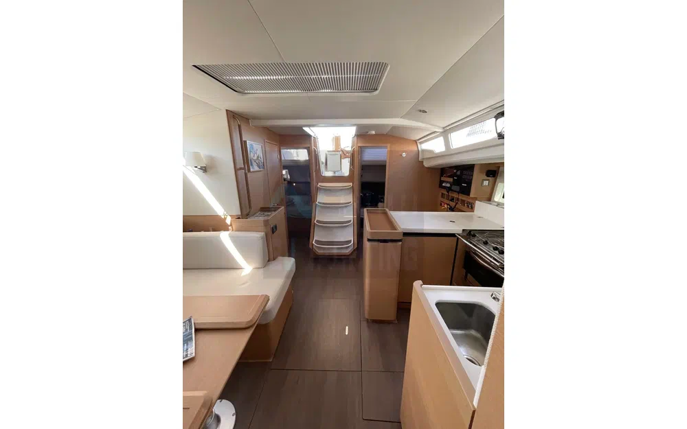 slider 13 Jeanneau Sun Odyssey 440