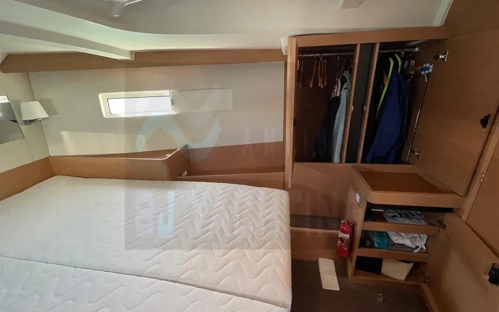 slider 14 Jeanneau Sun Odyssey 440