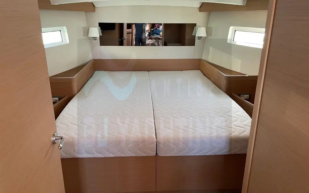 slider 16 Jeanneau Sun Odyssey 440