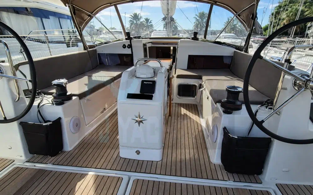 slider 1 Jeanneau Sun Odyssey 440