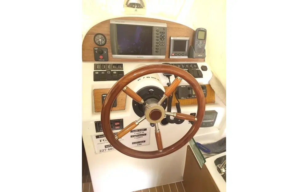 slider 29 Jeanneau Merry Fisher 925