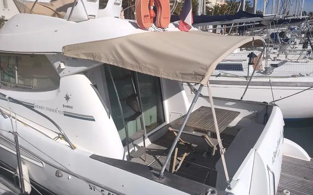 slider 3 Jeanneau Merry Fisher 925