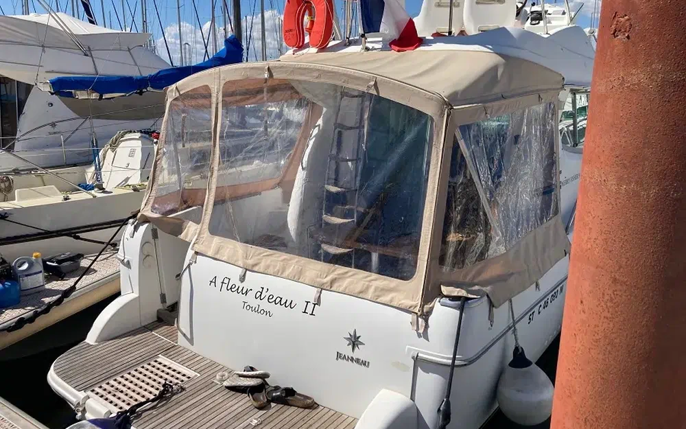 slider 4 Jeanneau Merry Fisher 925