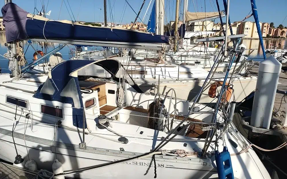 slider 10 Jeanneau Sun Shine 38