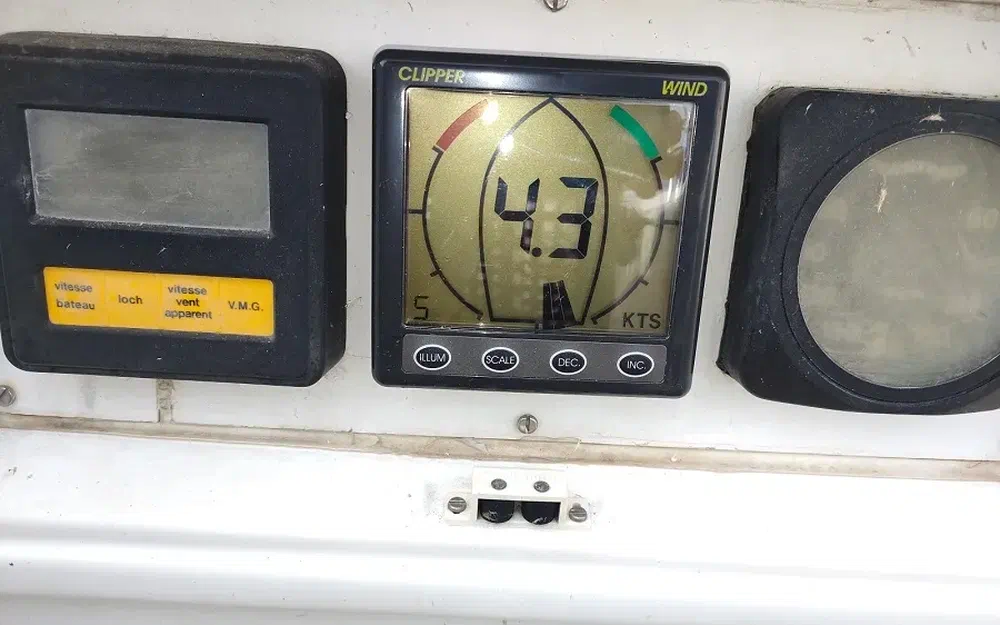 slider 41 Jeanneau Sun Shine 38