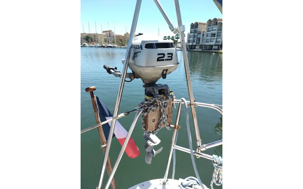 slider 12 Jeanneau Attalia 32