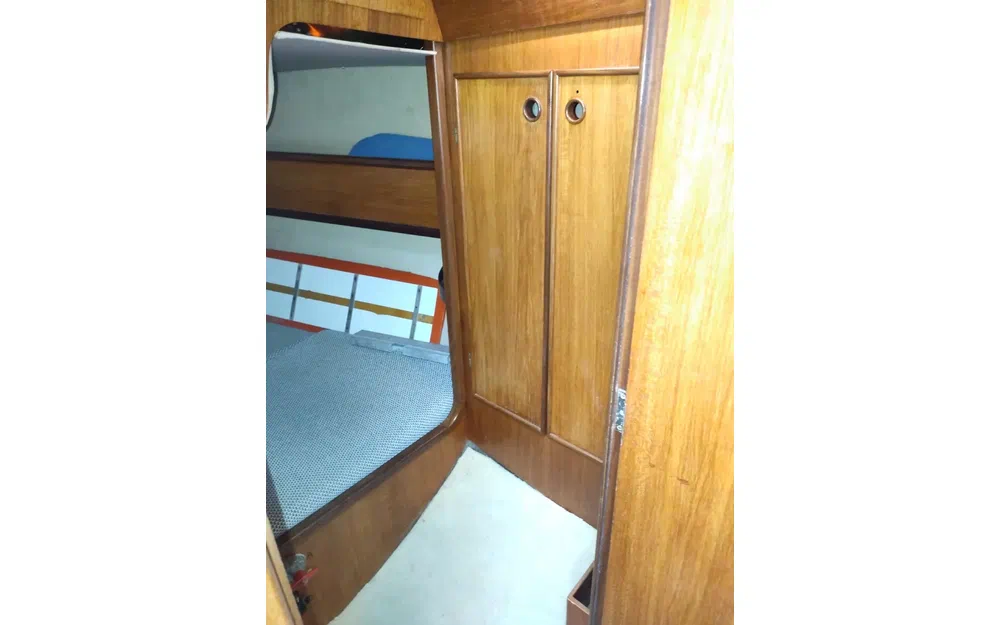 slider 35 Jeanneau Attalia 32