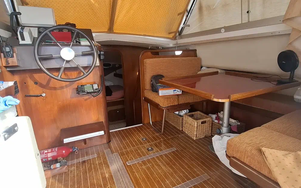 slider 8 Beneteau Antares 860