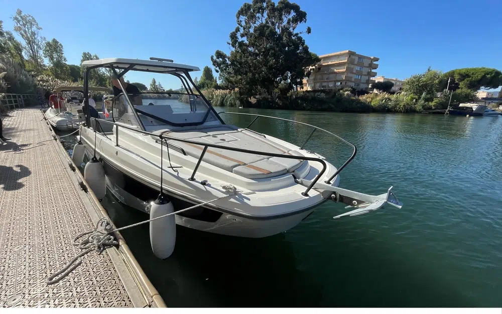 slider 0 Beneteau Flyer 8 SUNdeck V2