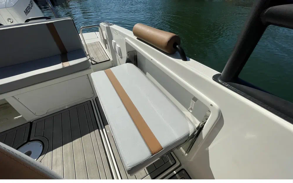 slider 5 Beneteau Flyer 8 SUNdeck V2