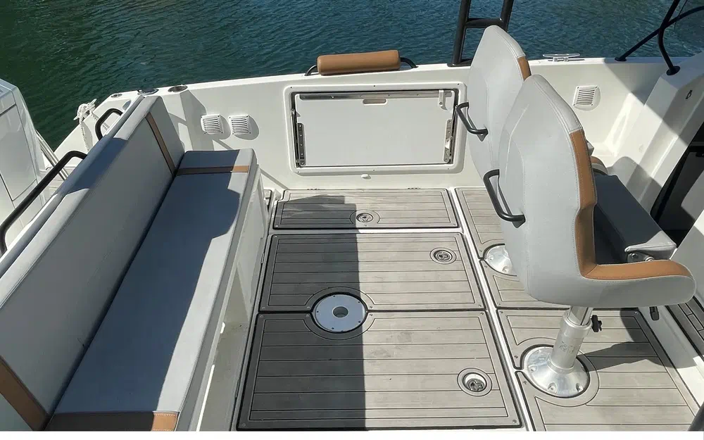 slider 7 Beneteau Flyer 8 SUNdeck V2