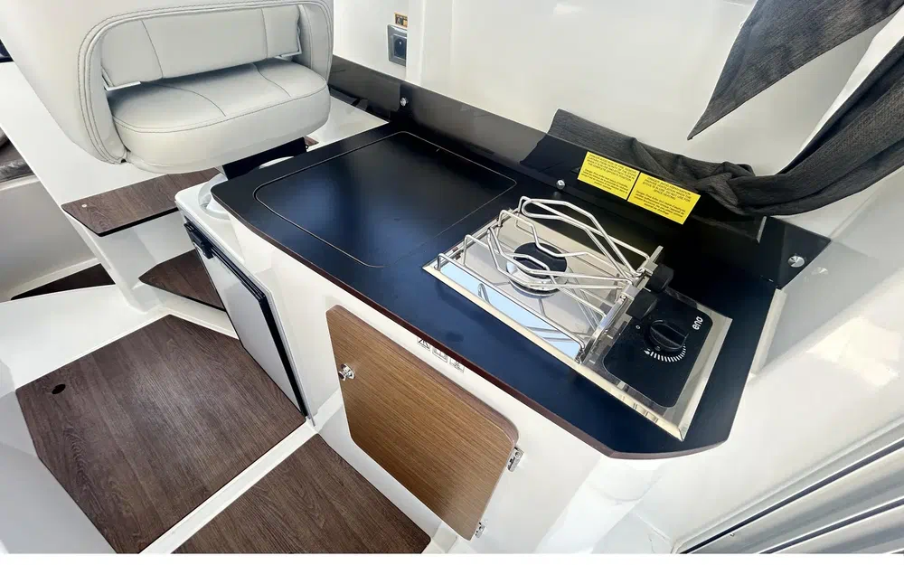 slider 14 Beneteau Antares 8