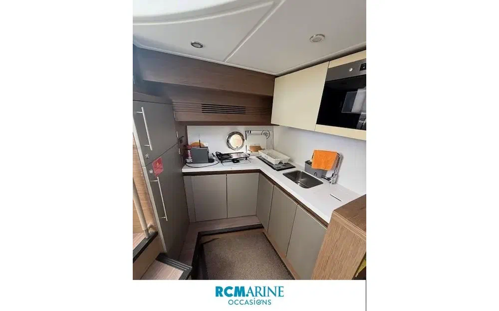 slider 10 Beneteau Gran Turismo 46