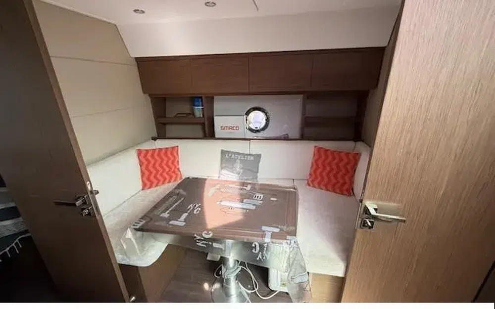 slider 11 Beneteau Gran Turismo 46