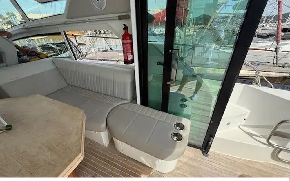 slider 6 Beneteau Gran Turismo 46