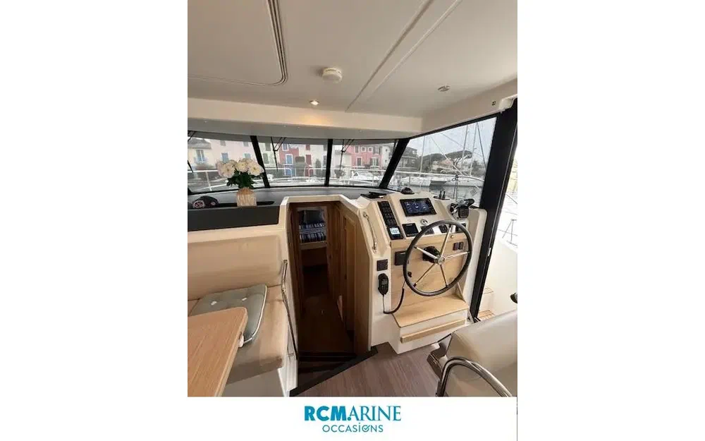 slider 21 Beneteau Swift Trawler 41 Fly