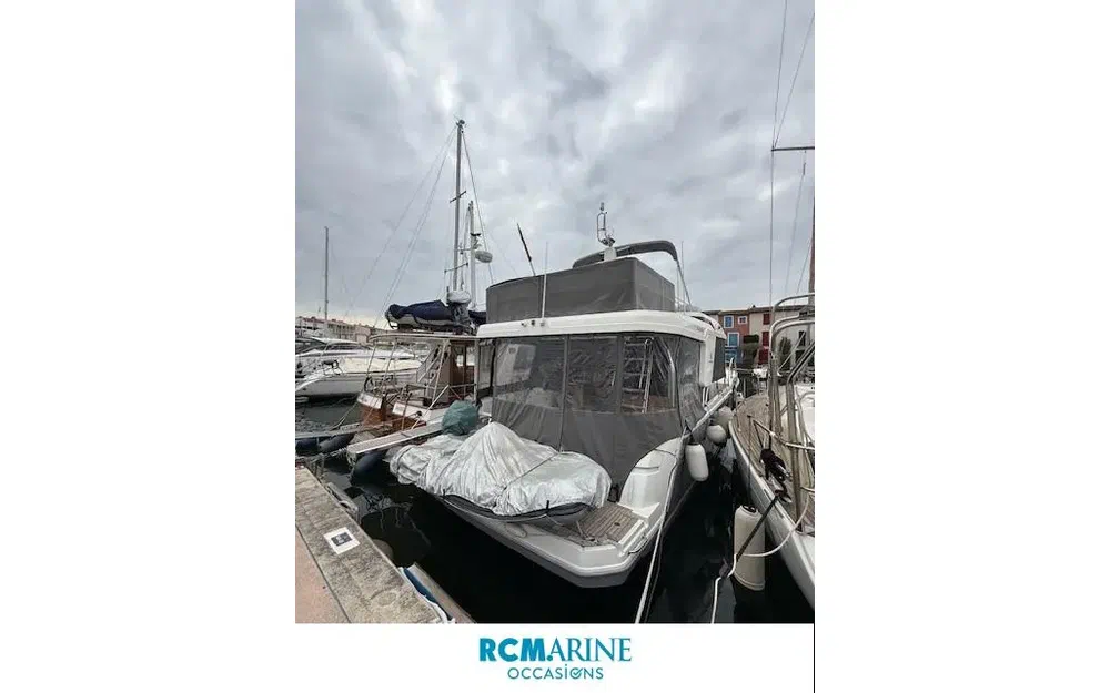 slider 4 Beneteau Swift Trawler 41 Fly