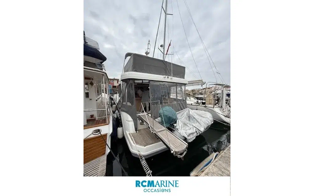 slider 5 Beneteau Swift Trawler 41 Fly
