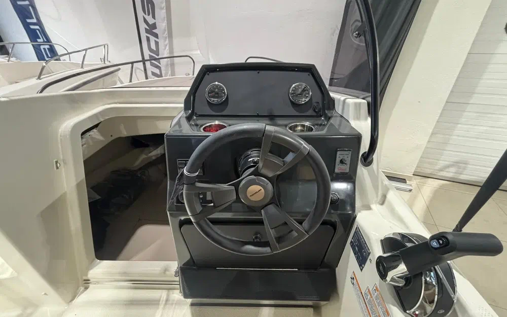 slider 4 Quicksilver Activ 605 Sundeck