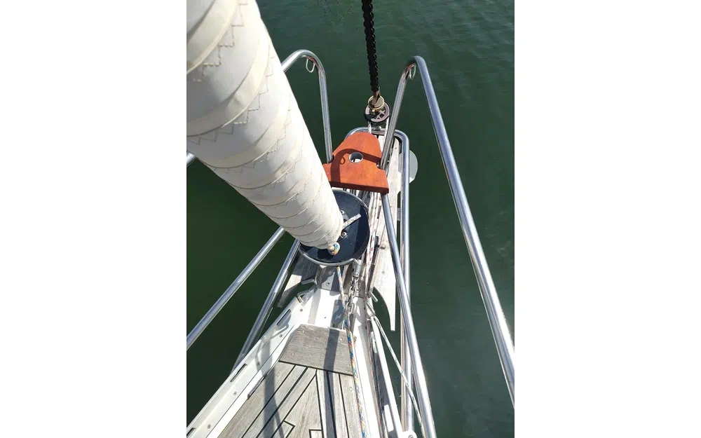 slider 10 Dufour 41 Classic