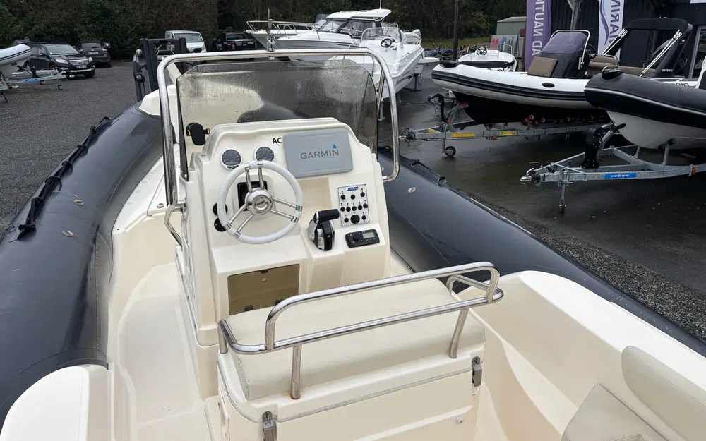 slider 11 Joker Boat Clubman 24