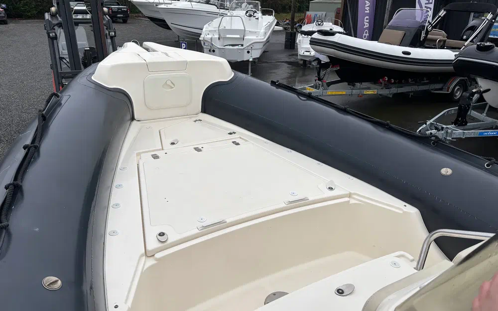 slider 9 Joker Boat Clubman 24