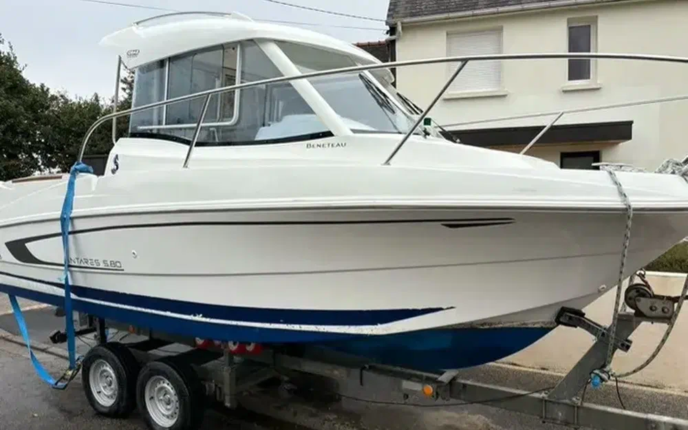 slider 9 Beneteau Antares 580 HB
