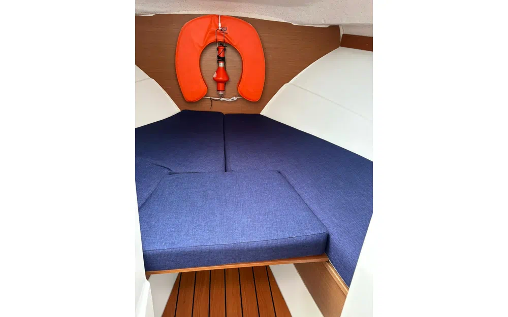 slider 7 Beneteau Antares 580 HB