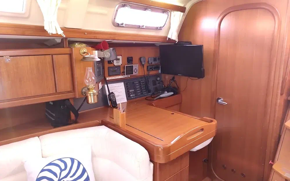 slider 33 Dufour 365