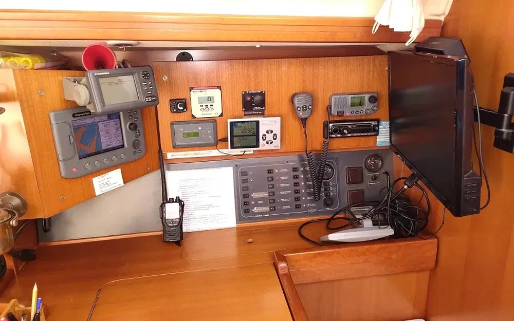 slider 36 Dufour 365