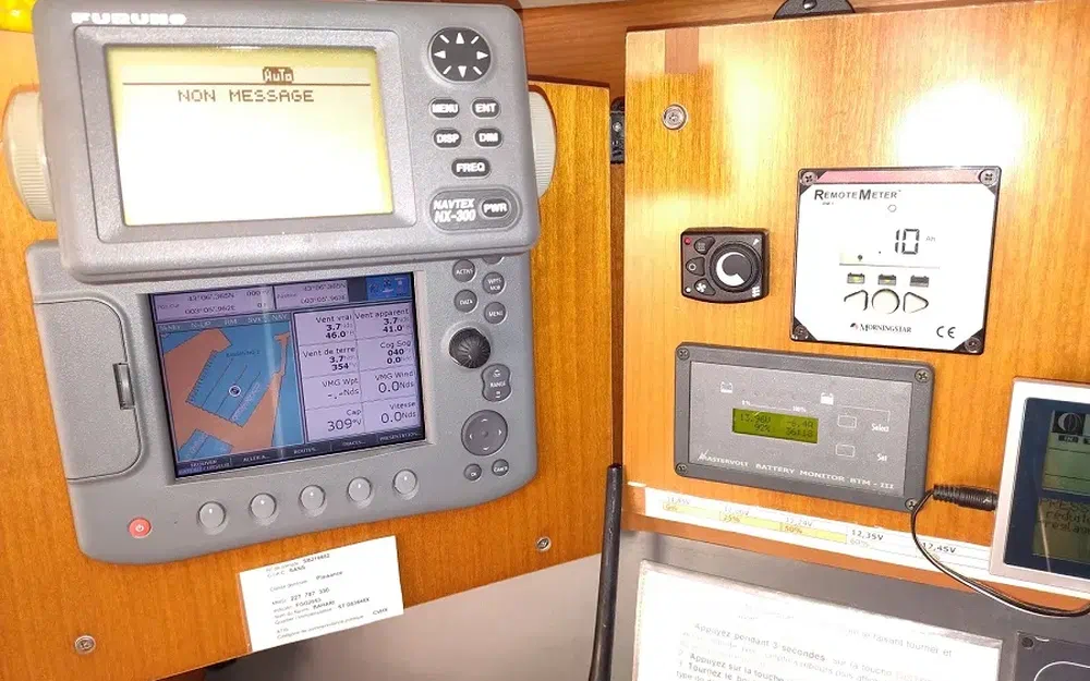 slider 38 Dufour 365